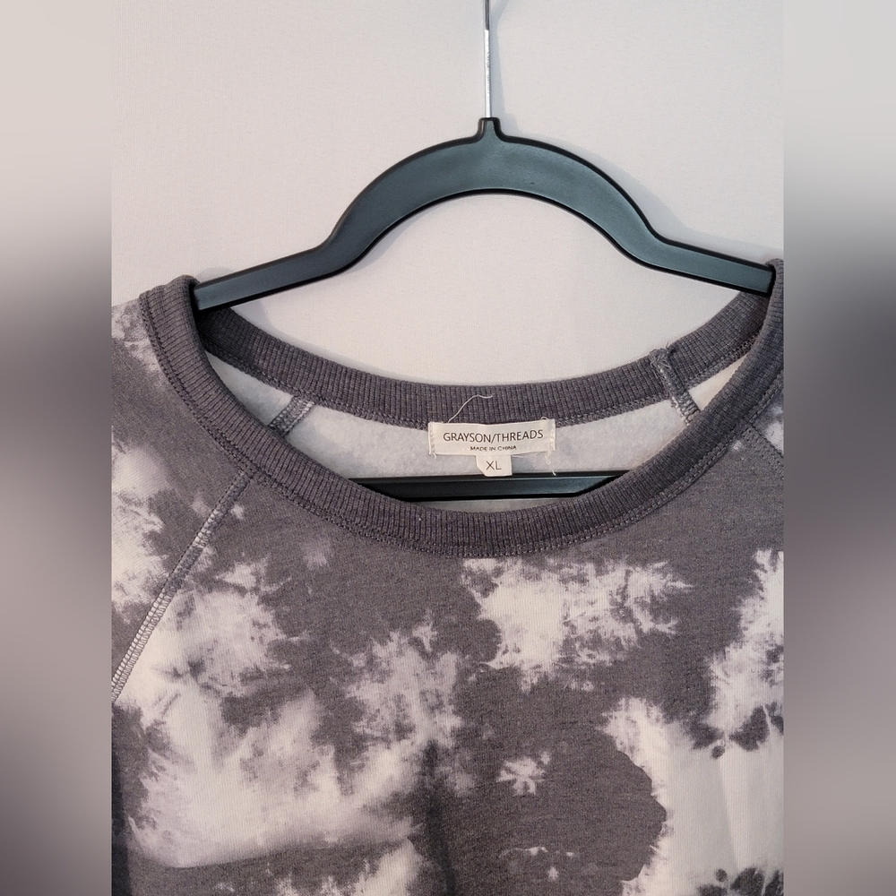 Grayson Threads Gray and White Knit Sweatshirt Size XL - Picture 4 of 6